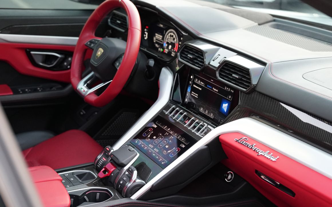 LAMBORGHINI URUS MY20 - image 7