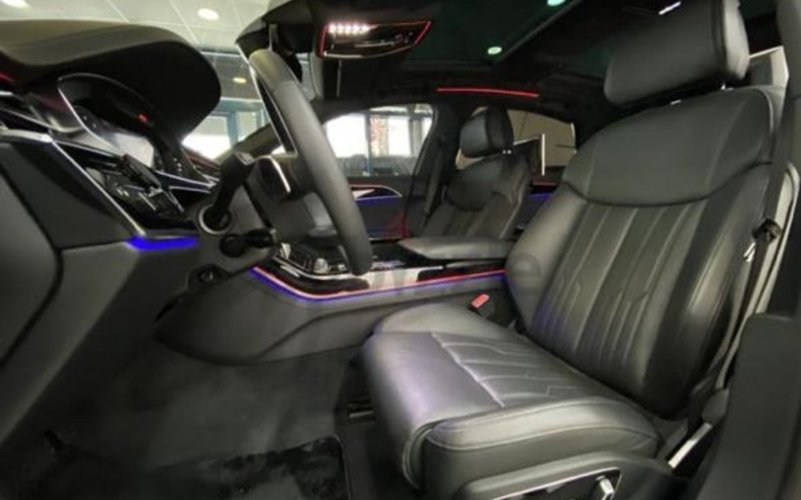 AUDI A8 - image 9