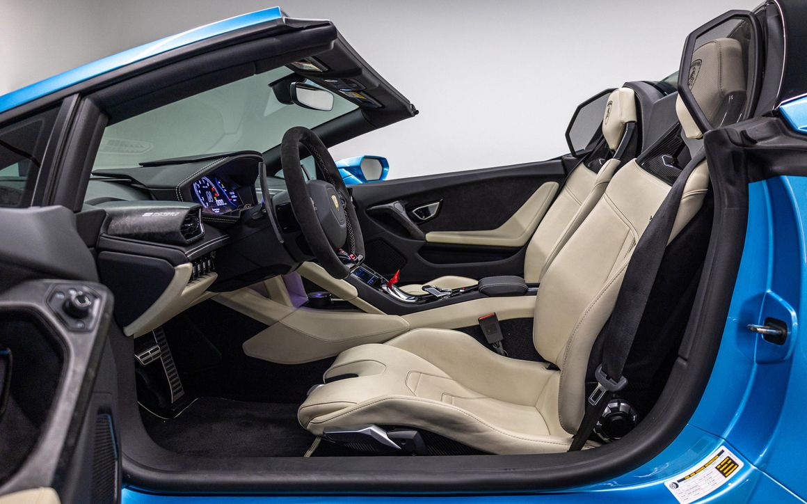 Lamborghini Huracan Spyder - image 16
