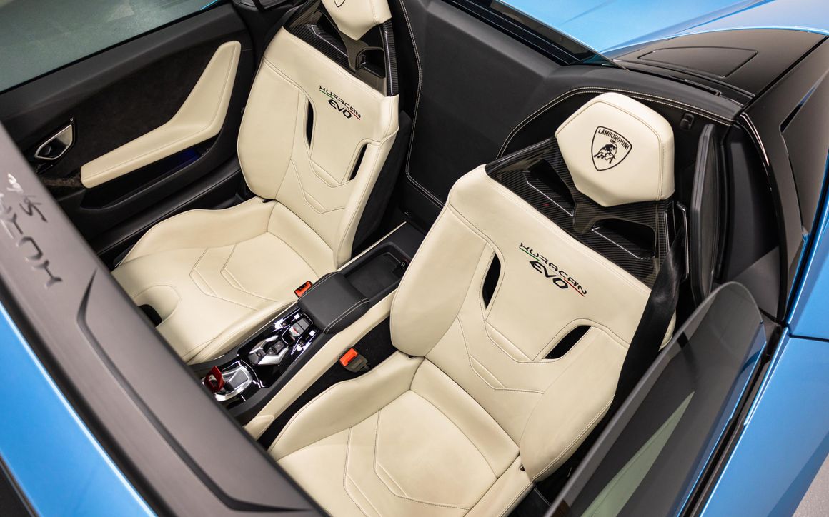 Lamborghini Huracan Spyder - image 18