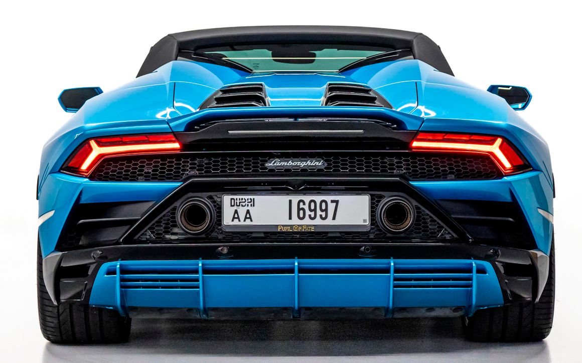 Lamborghini Huracan Spyder - image 9