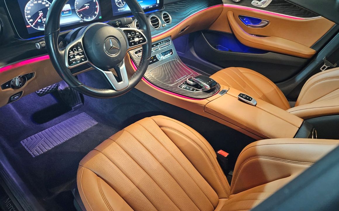 Mercedes E350 - image 6