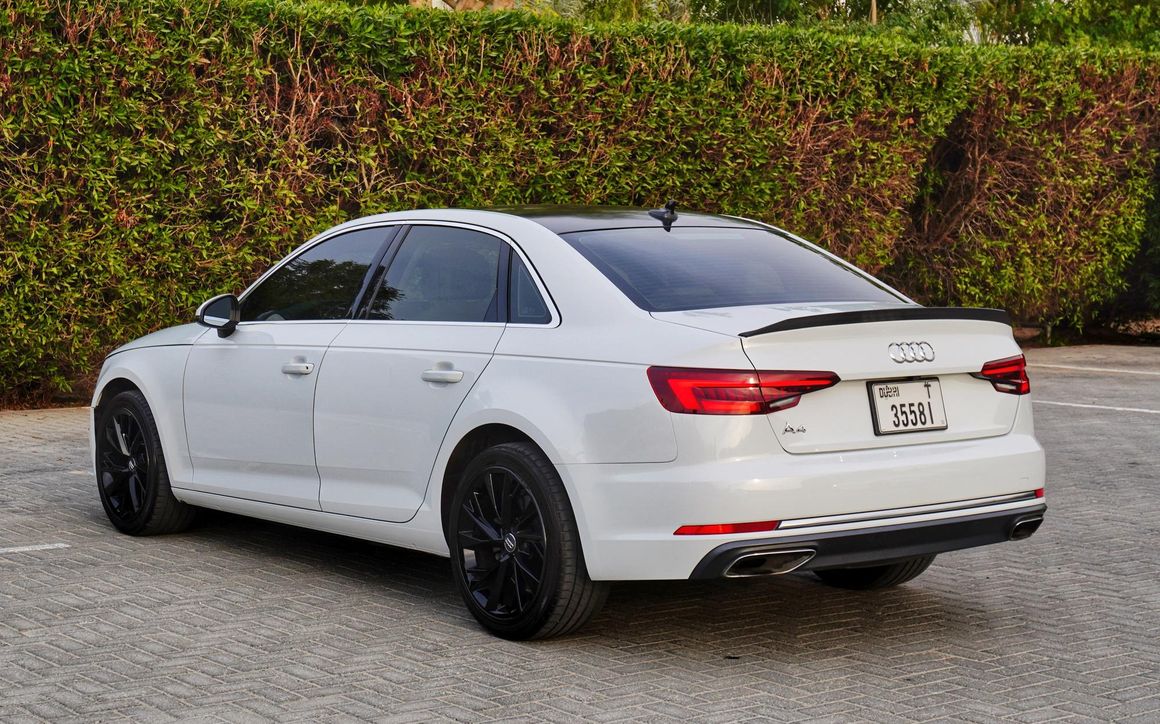 Audi A4 - image 5