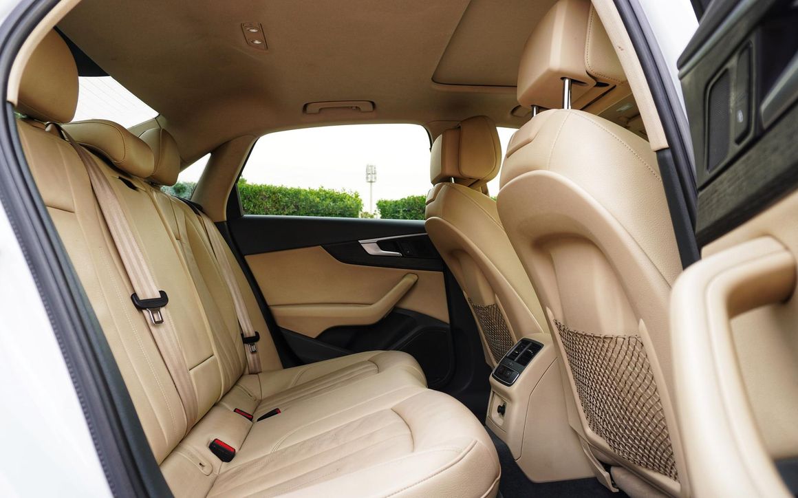 Audi A4 - image 13