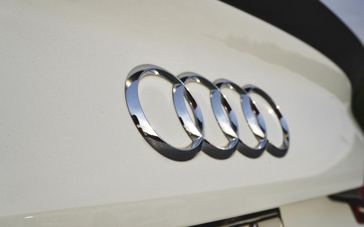 Audi A4 - image 9