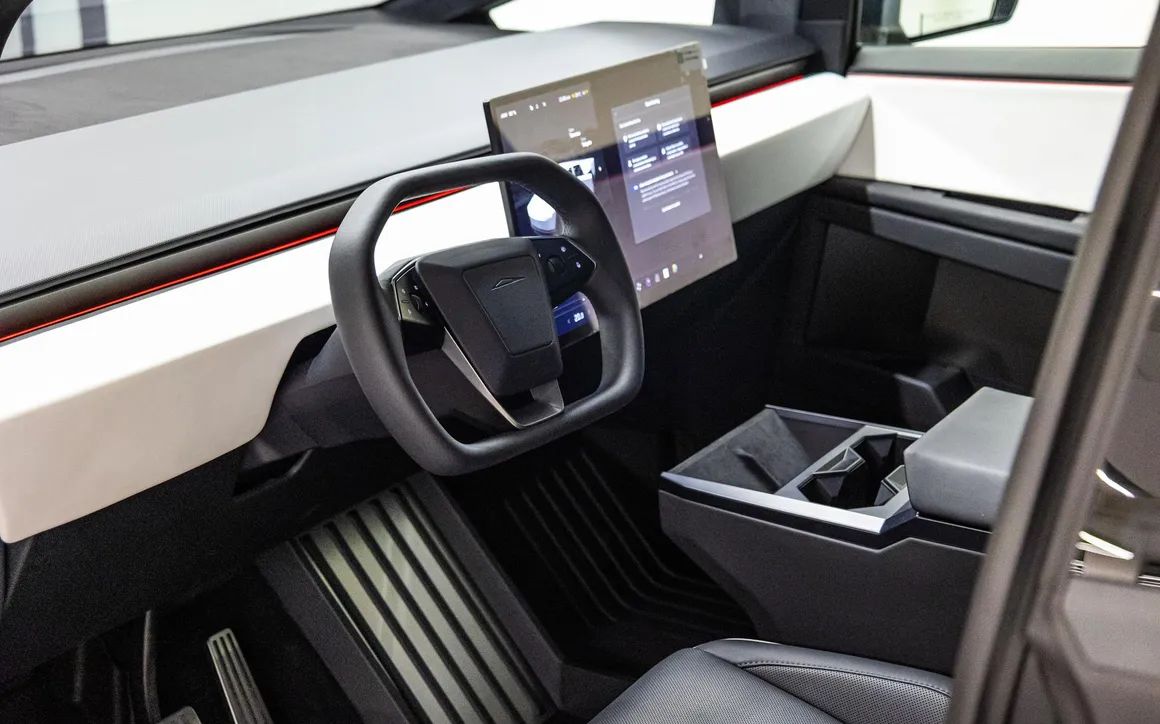 Tesla Cybertruck - image 18