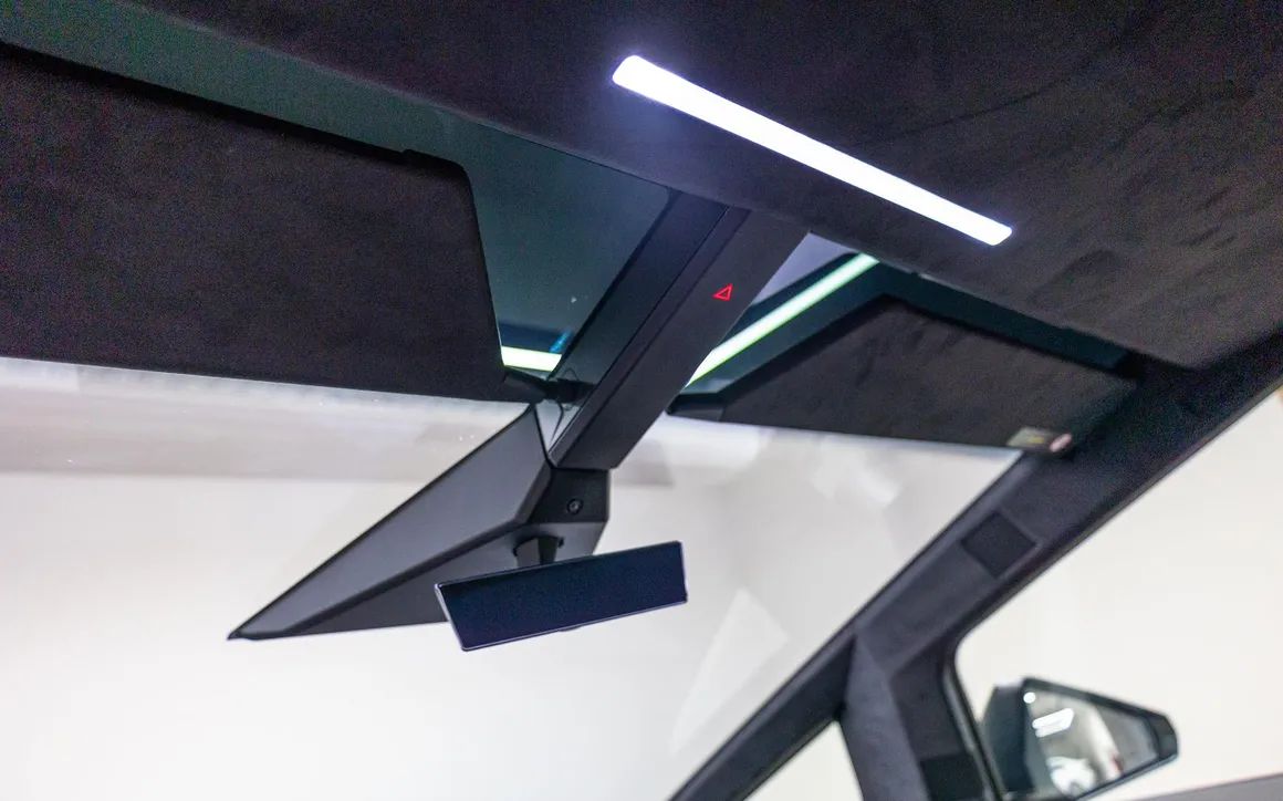 Tesla Cybertruck - image 20