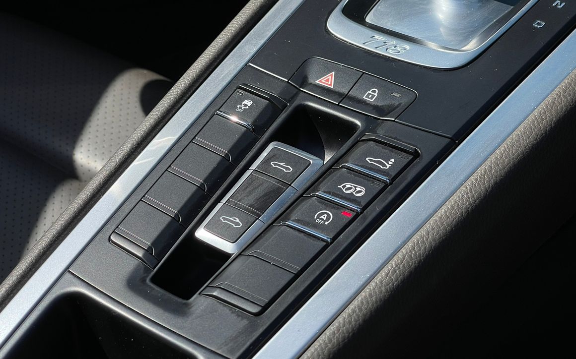 PORSCHE BOXSTER 718 - image 6