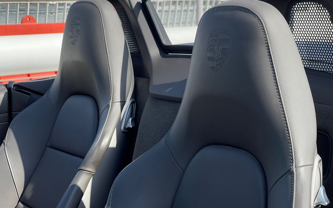 PORSCHE BOXSTER 718 - image 7
