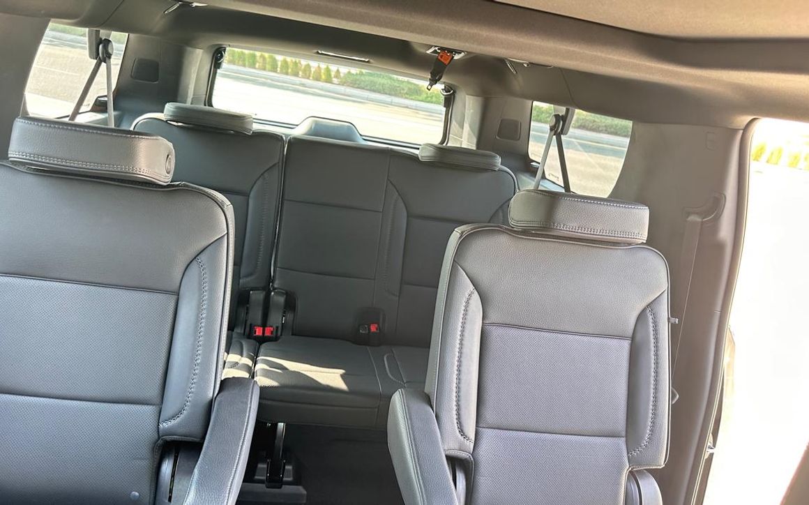 GMC YUKON DENALI - image 11