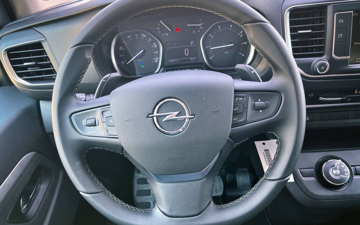 Opel Zafira - image 11