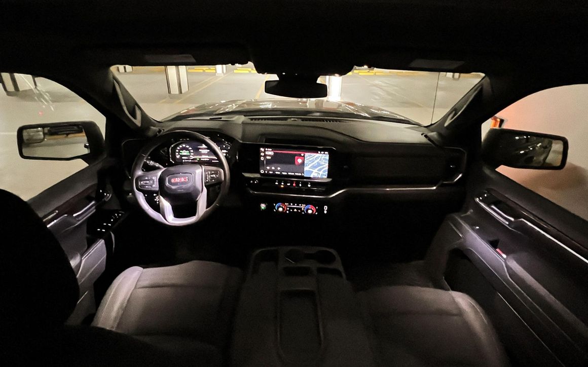 GMC Sierra - image 7
