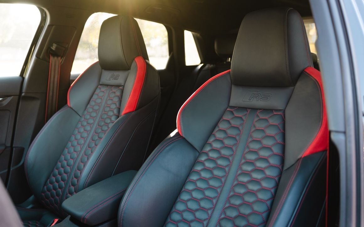 AUDI RS3 HATCHBACK - image 8