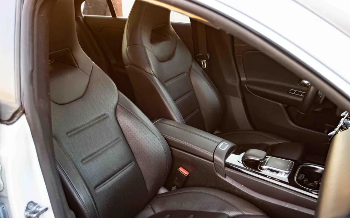MERCEDES CLA250 - image 11