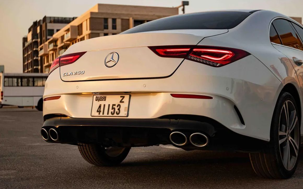 MERCEDES CLA250 - image 7