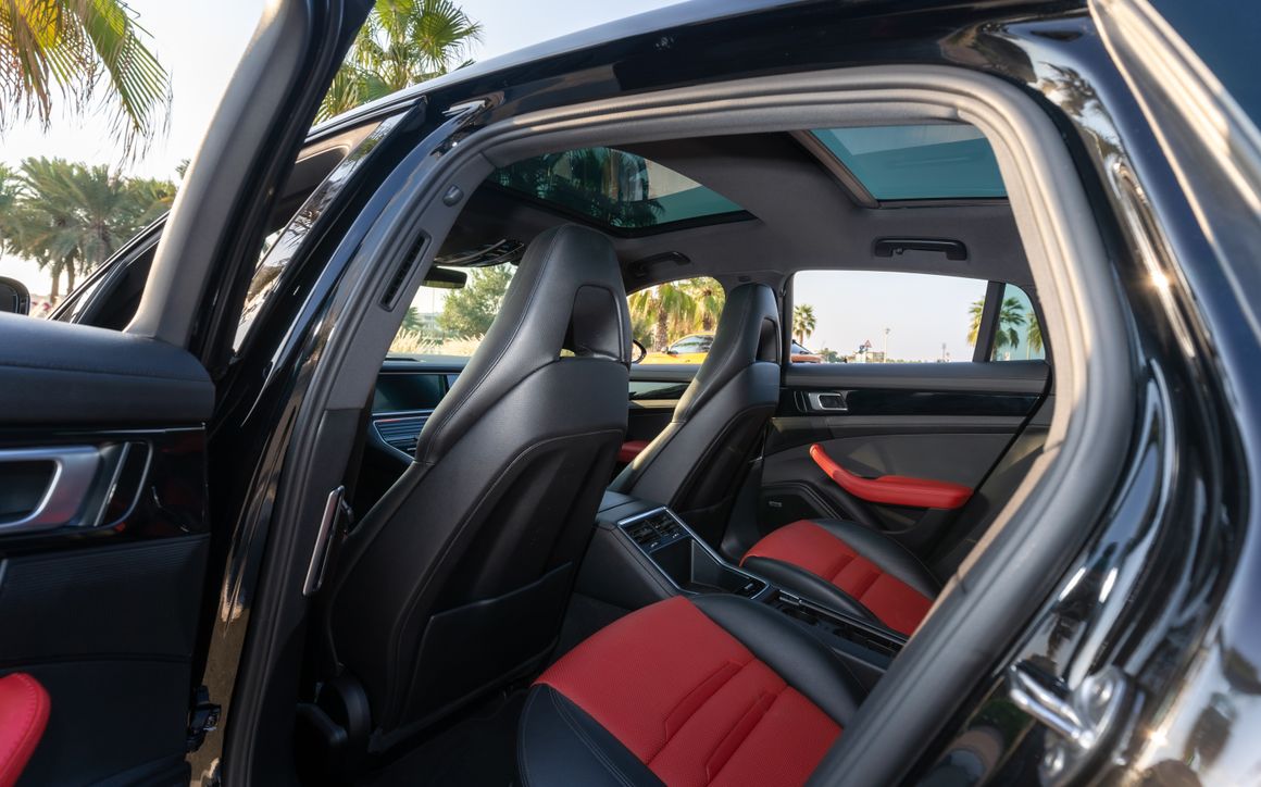 PORSCHE PANAMERA - image 11