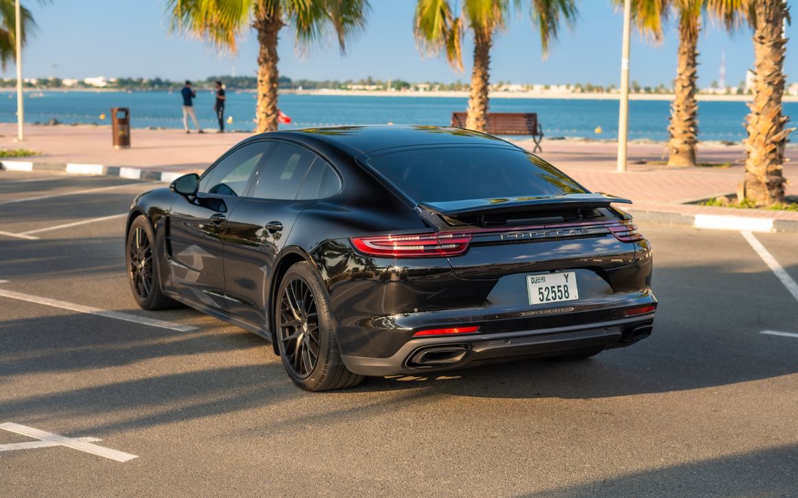 PORSCHE PANAMERA - image 4