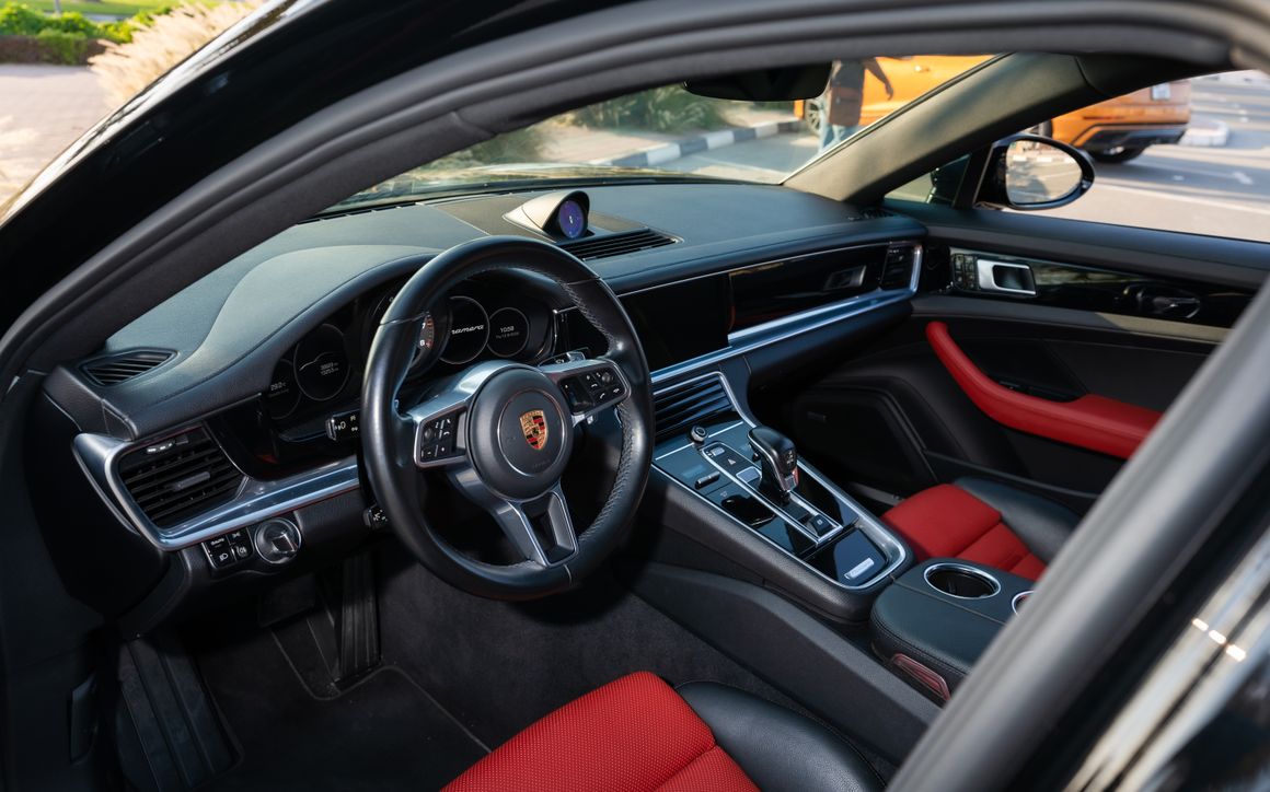 PORSCHE PANAMERA - image 10