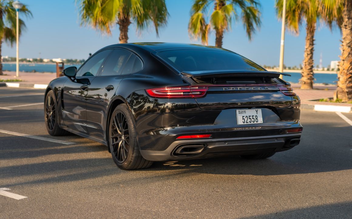 PORSCHE PANAMERA - image 6