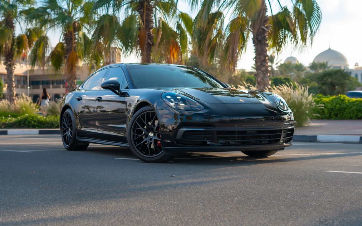 PORSCHE PANAMERA - image 3