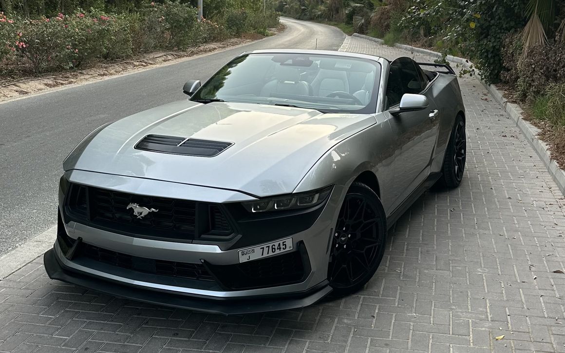 Ford Mustang - image 2