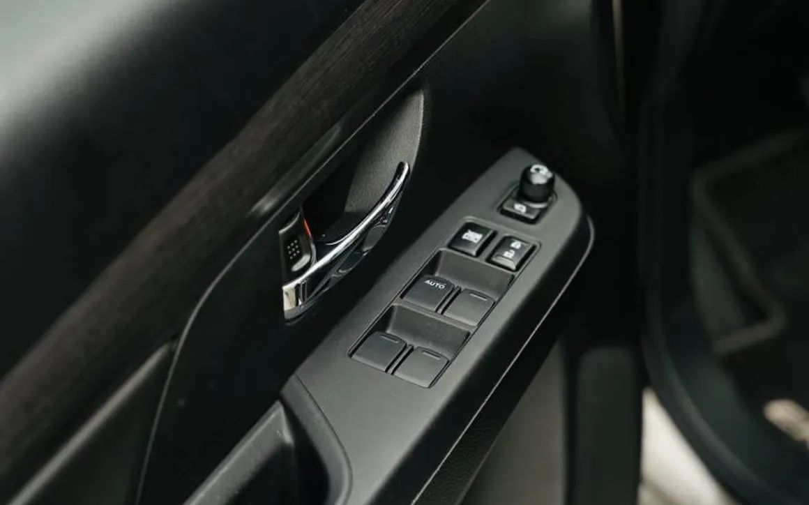 Suzuki Ertiga - image 4