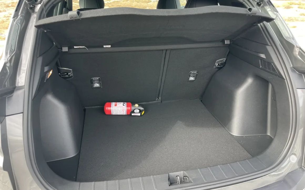 Geely Coolray Full Option 2025 - image 8