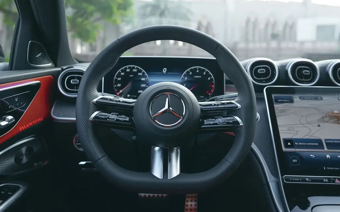 MERCEDES C200 - image 9