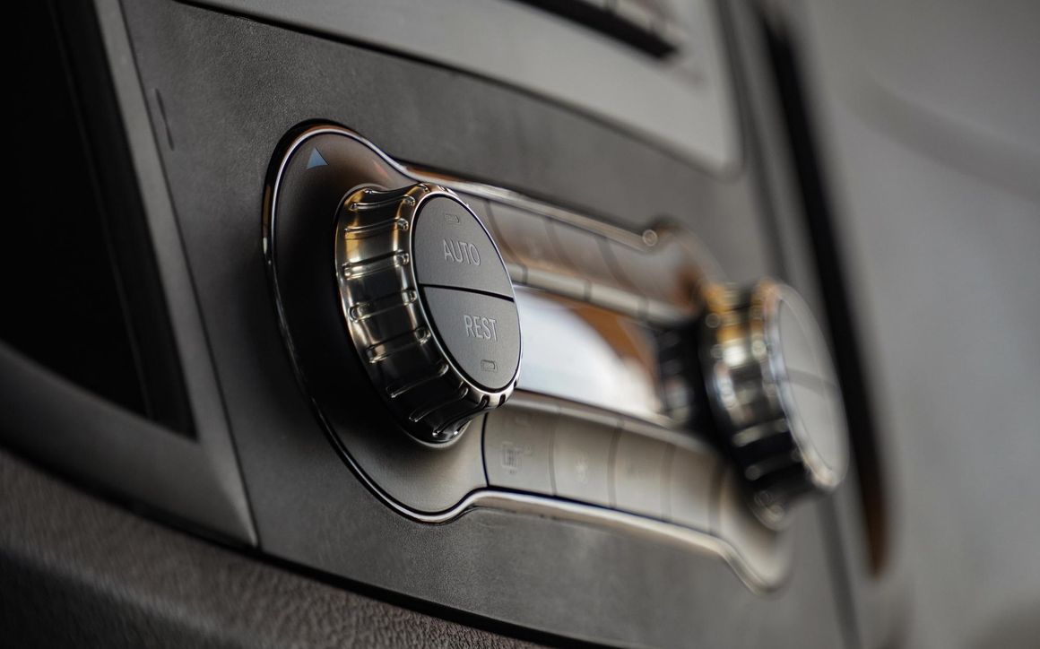 Mercedes Vito - image 11