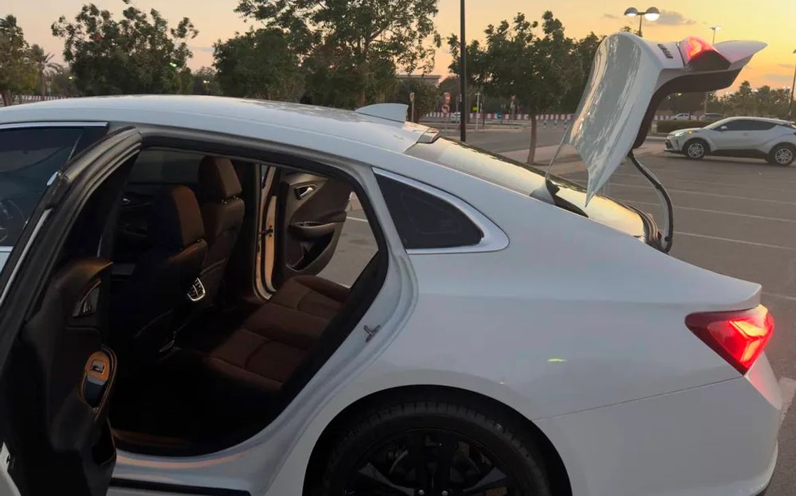 Chevrolet Malibu - image 8