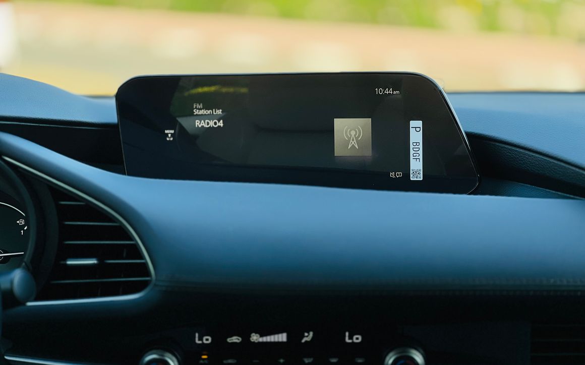 MAZDA 3 - image 10