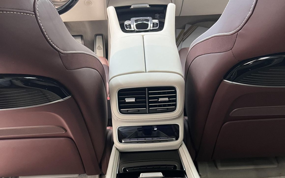 MERCEDES-BENZ MAYBACH-GLS600 - image 4