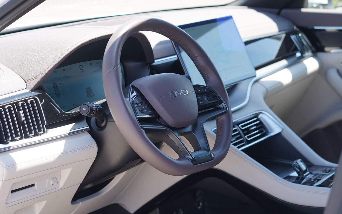 BYD SONG PLUS EV - image 7