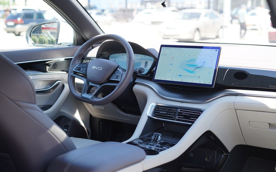 BYD SONG PLUS EV - image 9