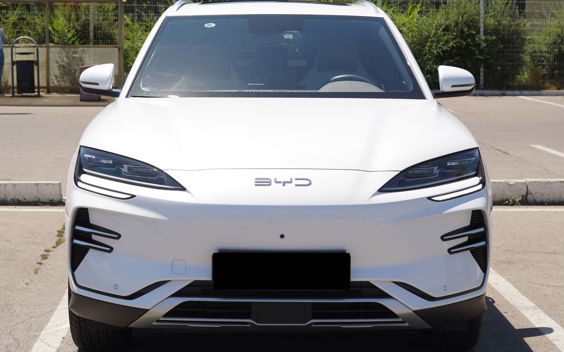 BYD SONG PLUS EV - image 2