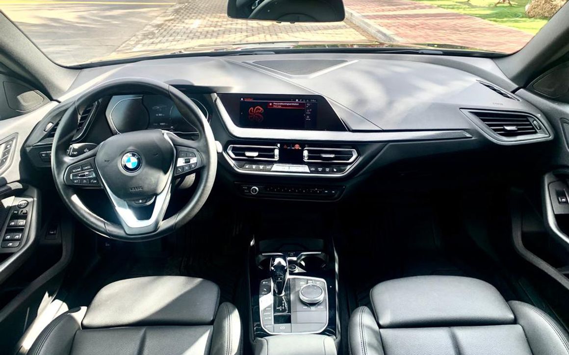 BMW 228 2022 - image 8