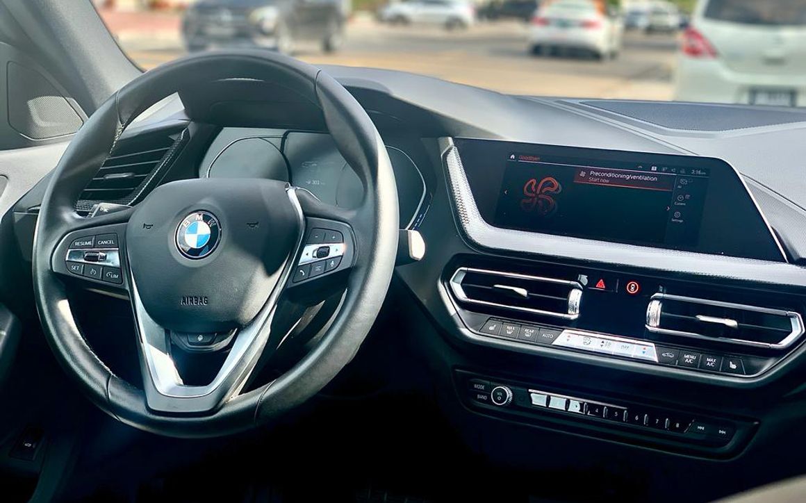 BMW 228 2022 - image 7