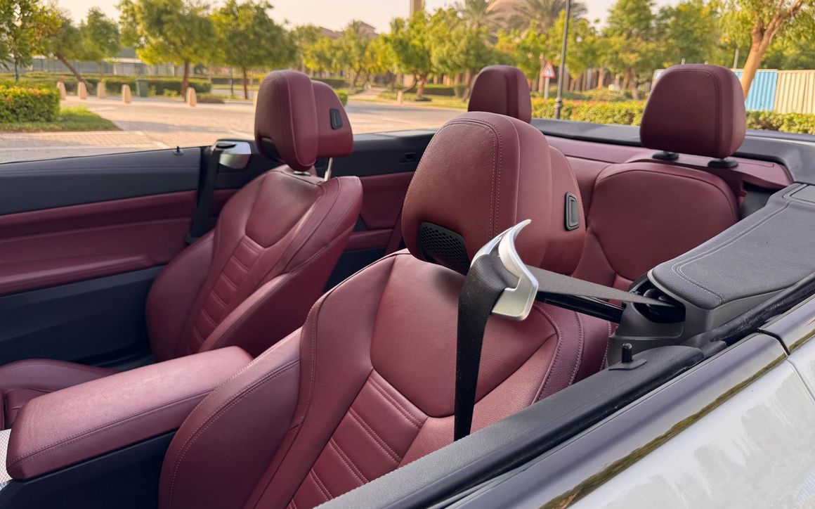 BMW 440i Soft top convertible - image 11
