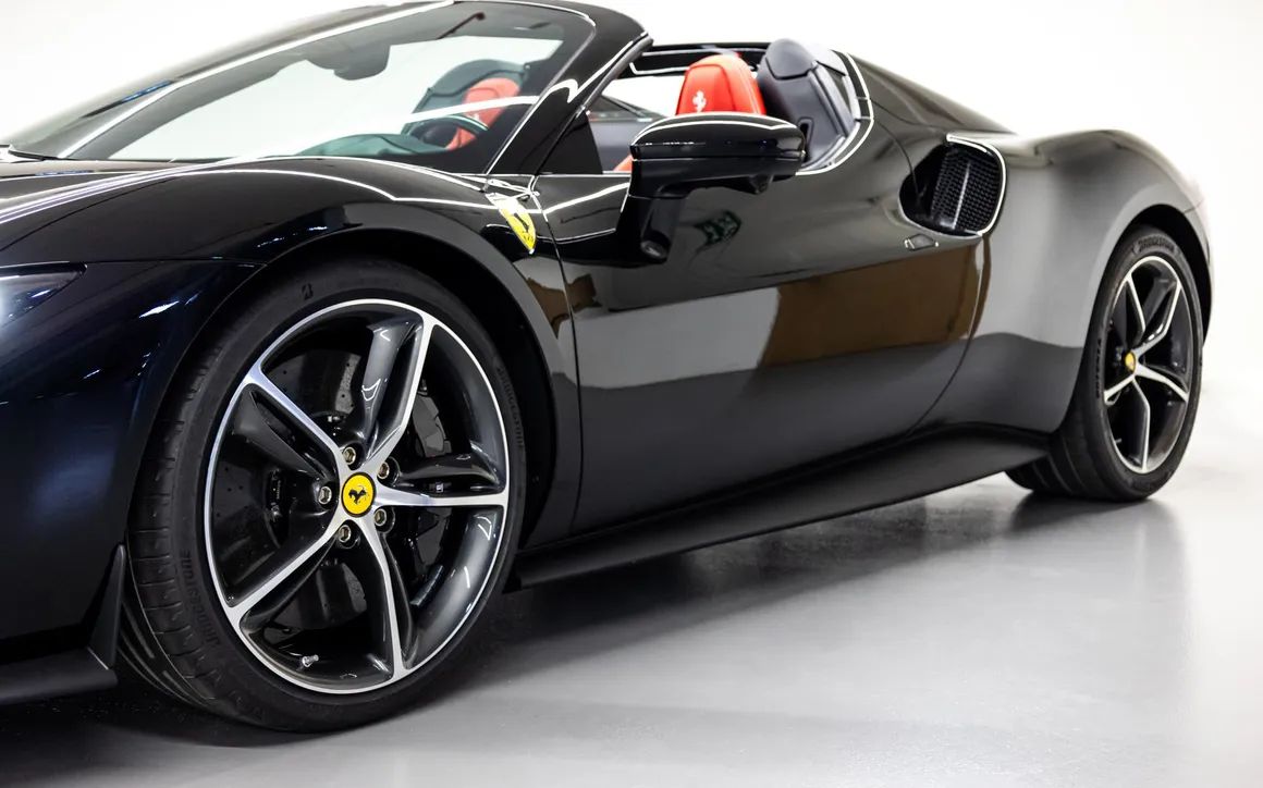 Ferrari 296 GTS - image 9