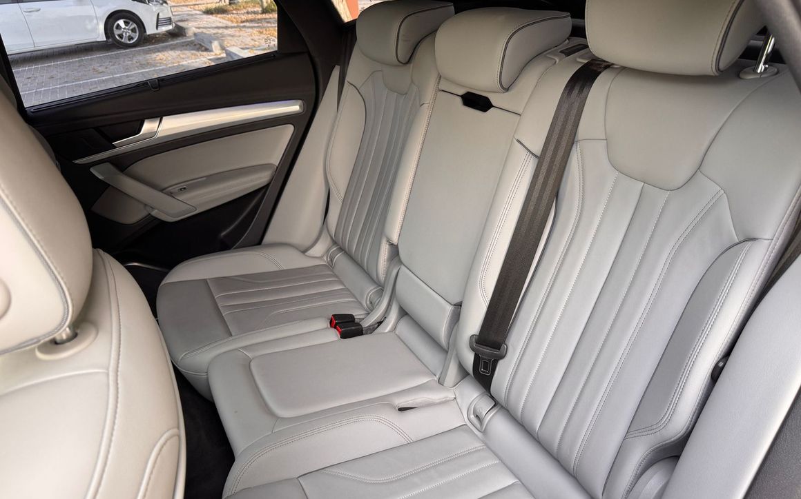 AUDI Q5 - image 12