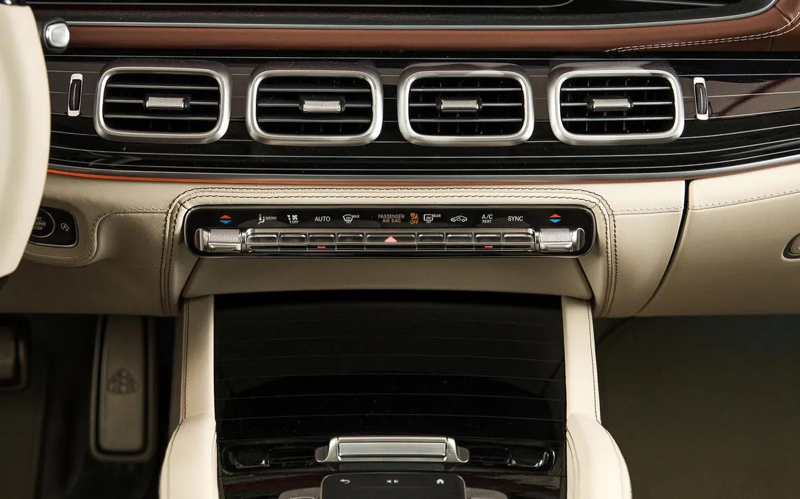 Mercedes GLS600 maybach - image 14