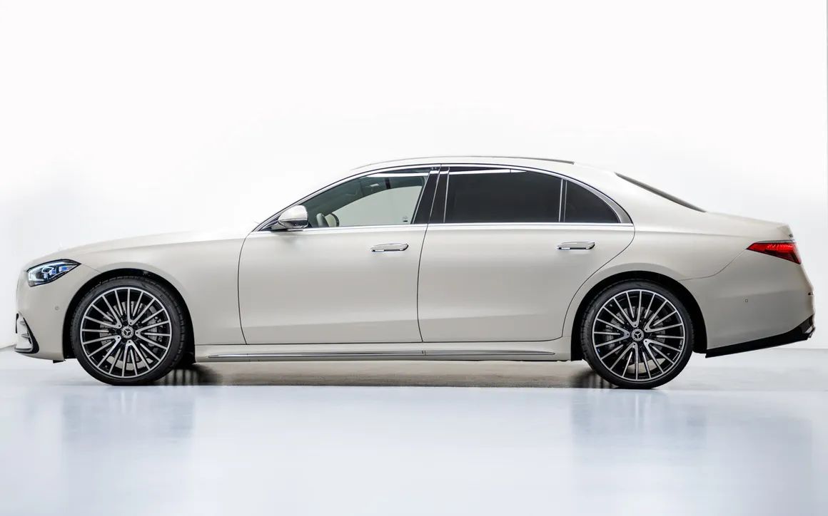 Mercedes S 580 - image 2