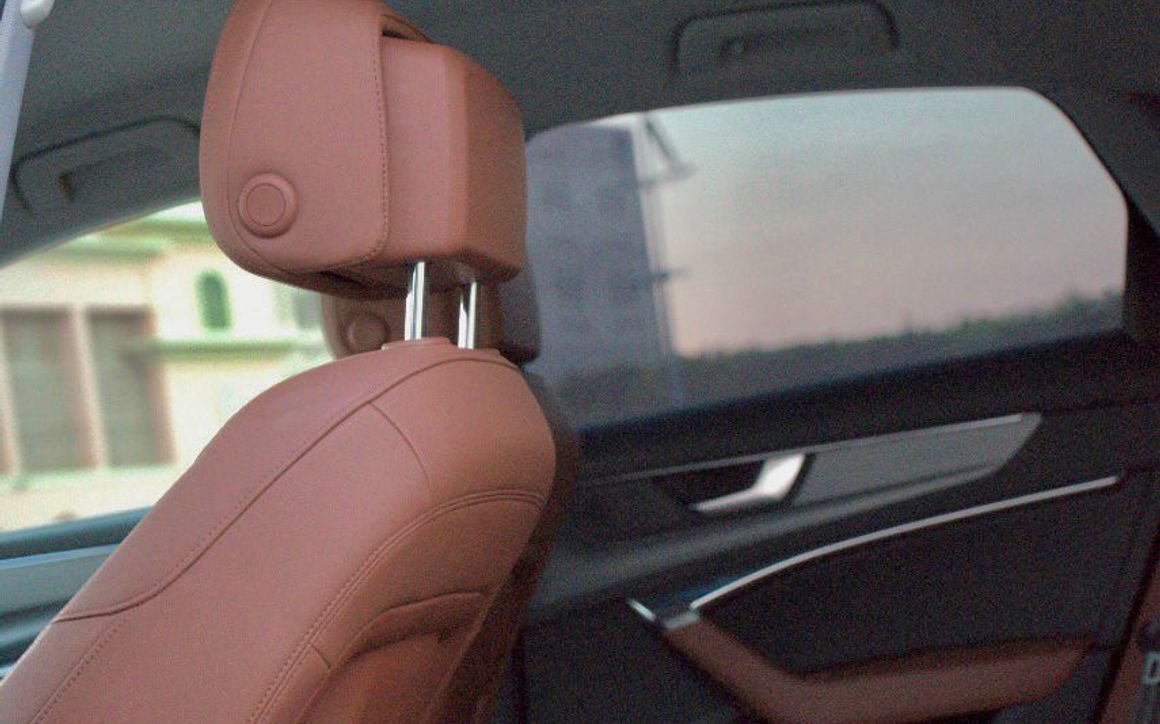 AUDI A6 - image 10