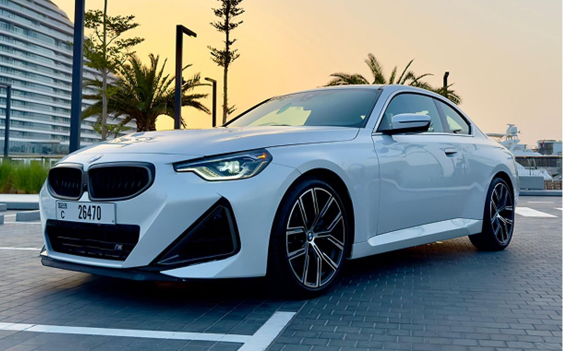 BMW 230 - image 1