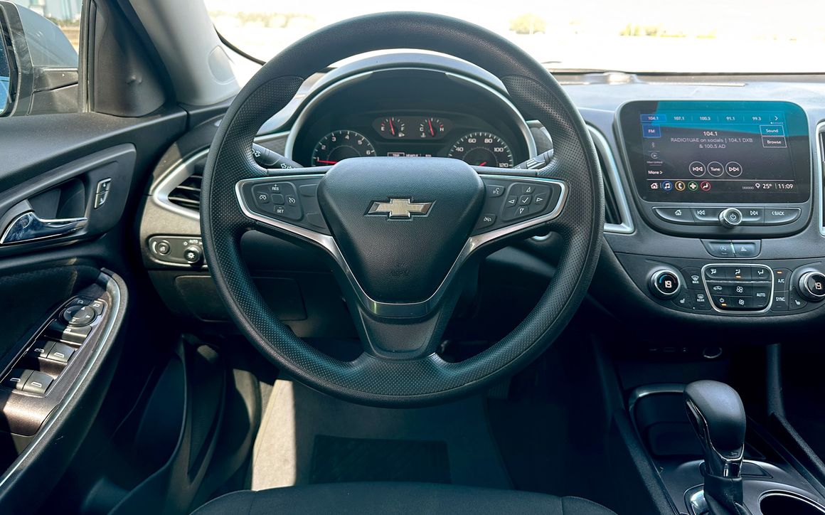 Chevrolet Malibu - image 8