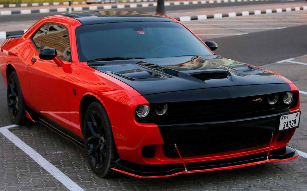 DODGE CHALLENGER - image 3
