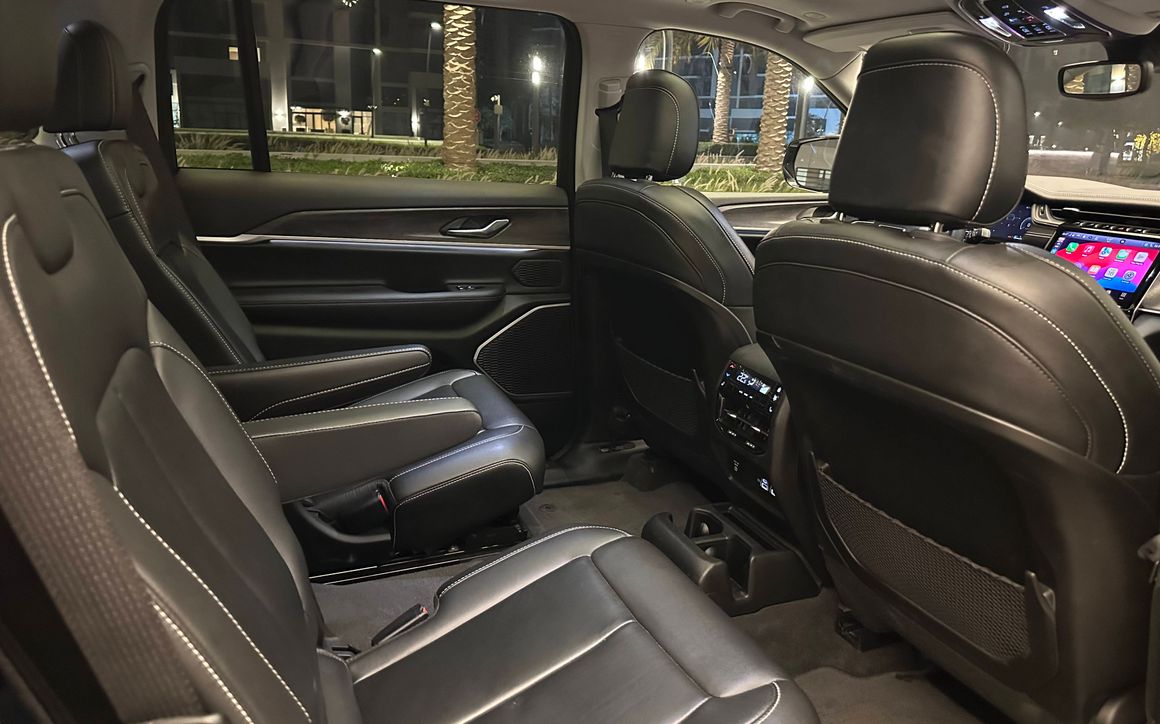 Jeep Cherokee - image 13