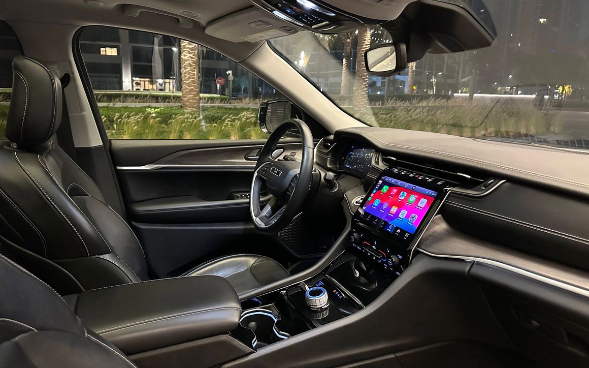 Jeep Cherokee - image 10