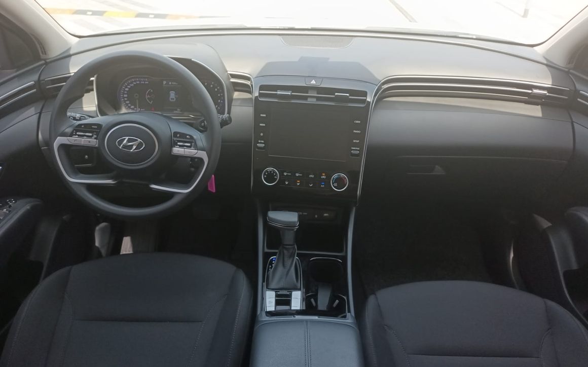 HYUNDAI TUCSON - image 7