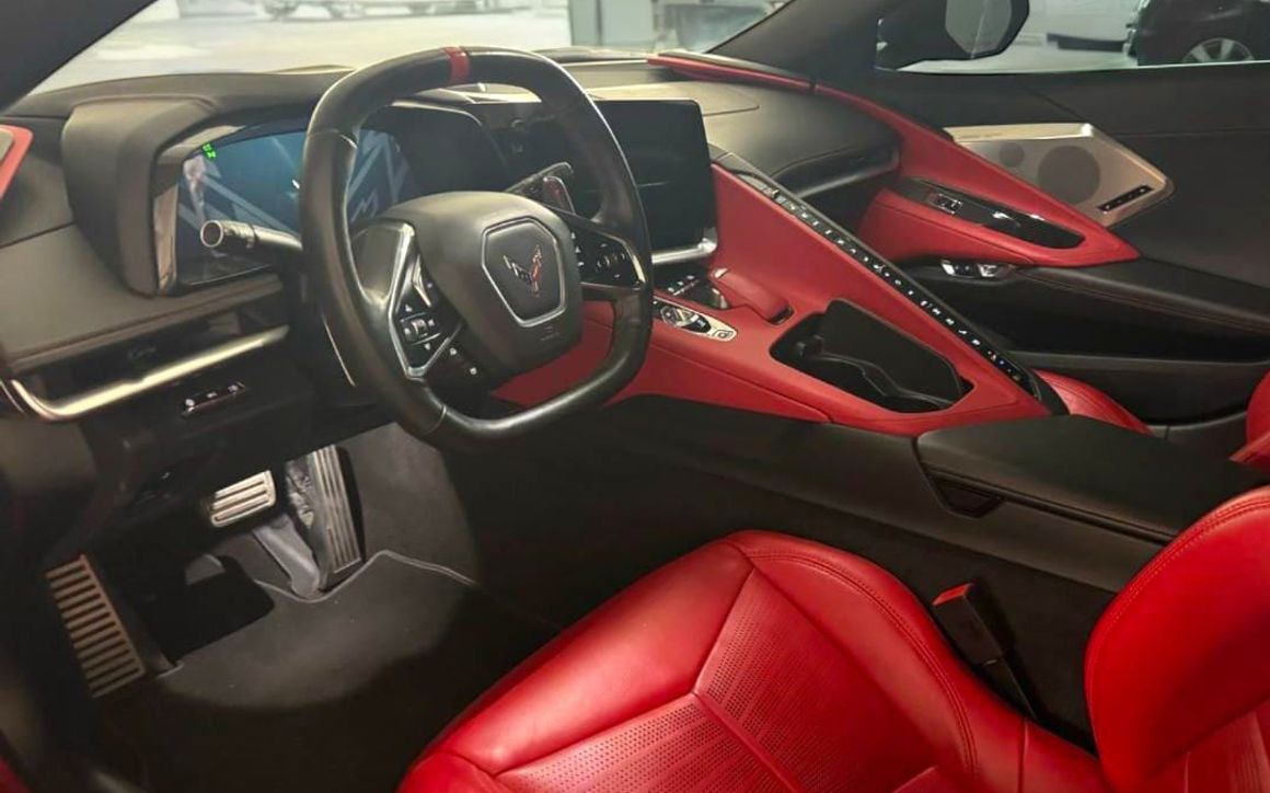 Chevrolet Corvette - image 4
